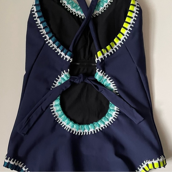 Platinum Inspired by Solange Ferrarini Women Crochet Trim OnePiece Navy Swimsuit - Picture 9 of 13